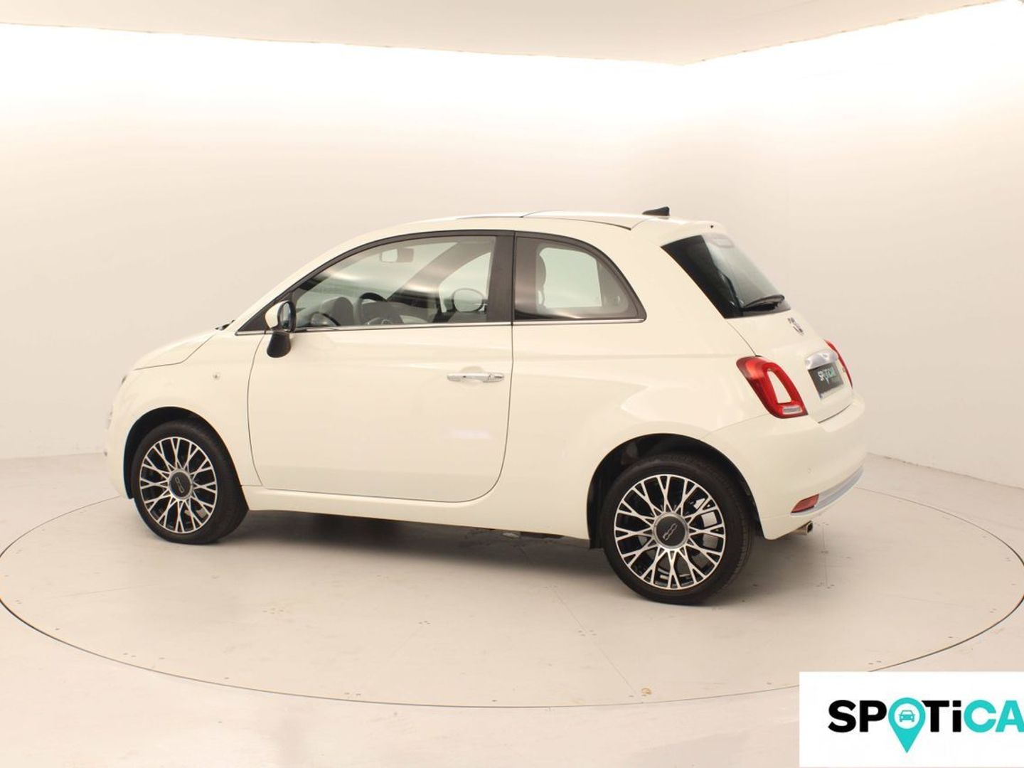 Fiat 500 1.0 Hybrid Dolcevita 51 kW (70 CV)