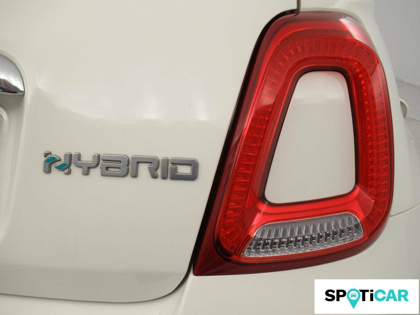 Fiat 500 1.0 Hybrid Dolcevita 51 kW (70 CV)