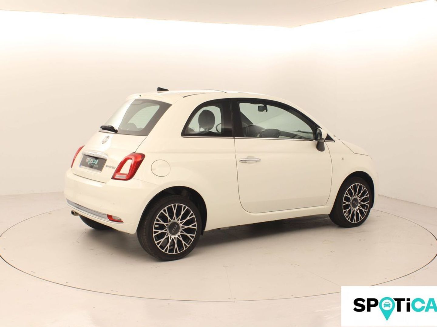 Fiat 500 1.0 Hybrid Dolcevita 51 kW (70 CV)