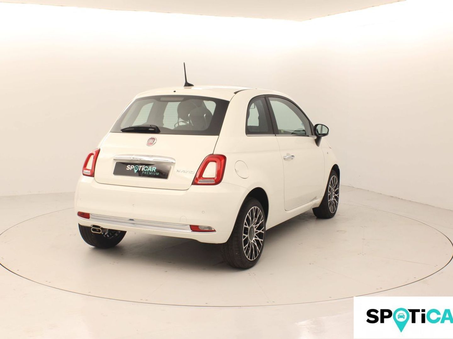 Fiat 500 1.0 Hybrid Dolcevita 51 kW (70 CV)