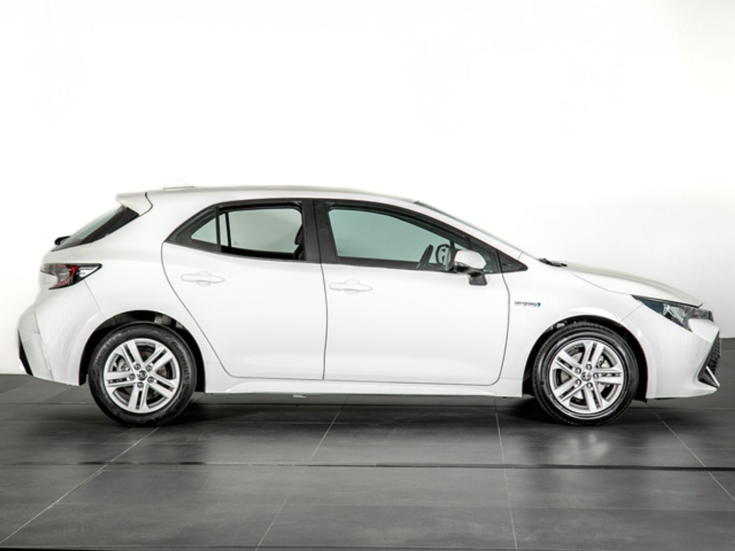 Toyota Corolla 1.8 125 Híbrido Active Tech E-CVT 90 kW (122 CV)