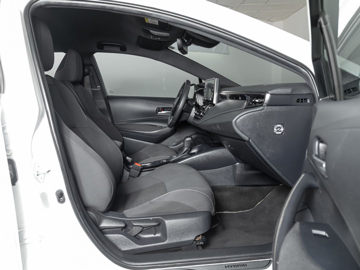 Toyota Corolla 1.8 125 Híbrido Active Tech E-CVT 90 kW (122 CV)