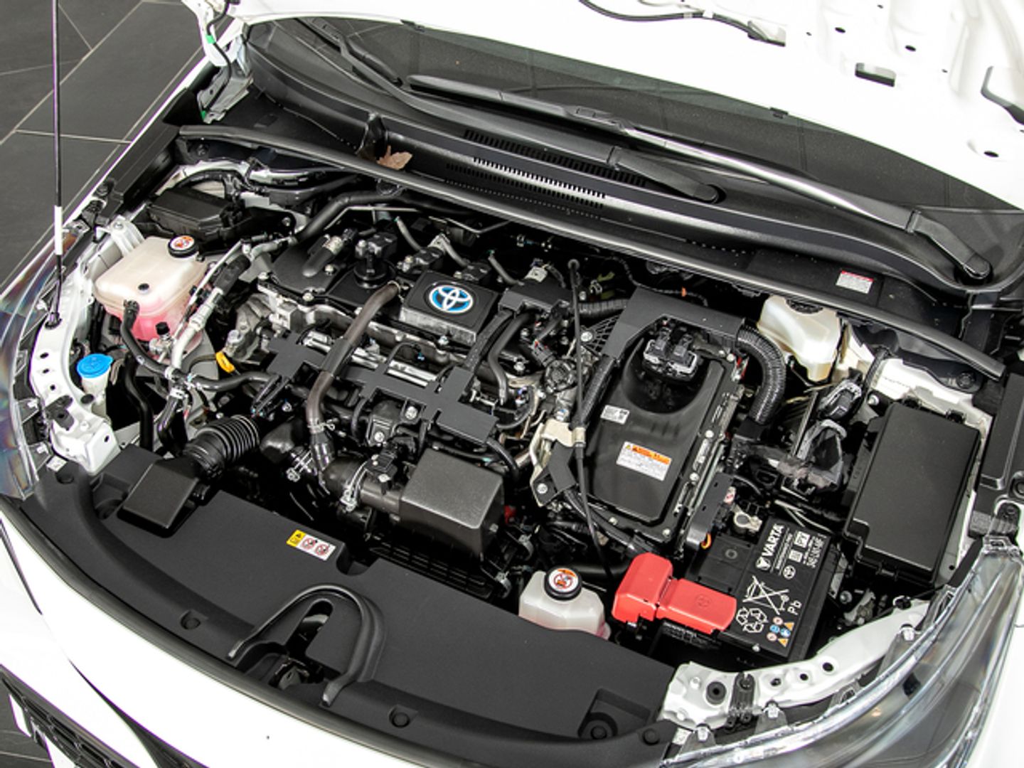 Toyota Corolla 1.8 125 Híbrido Active Tech E-CVT 90 kW (122 CV)