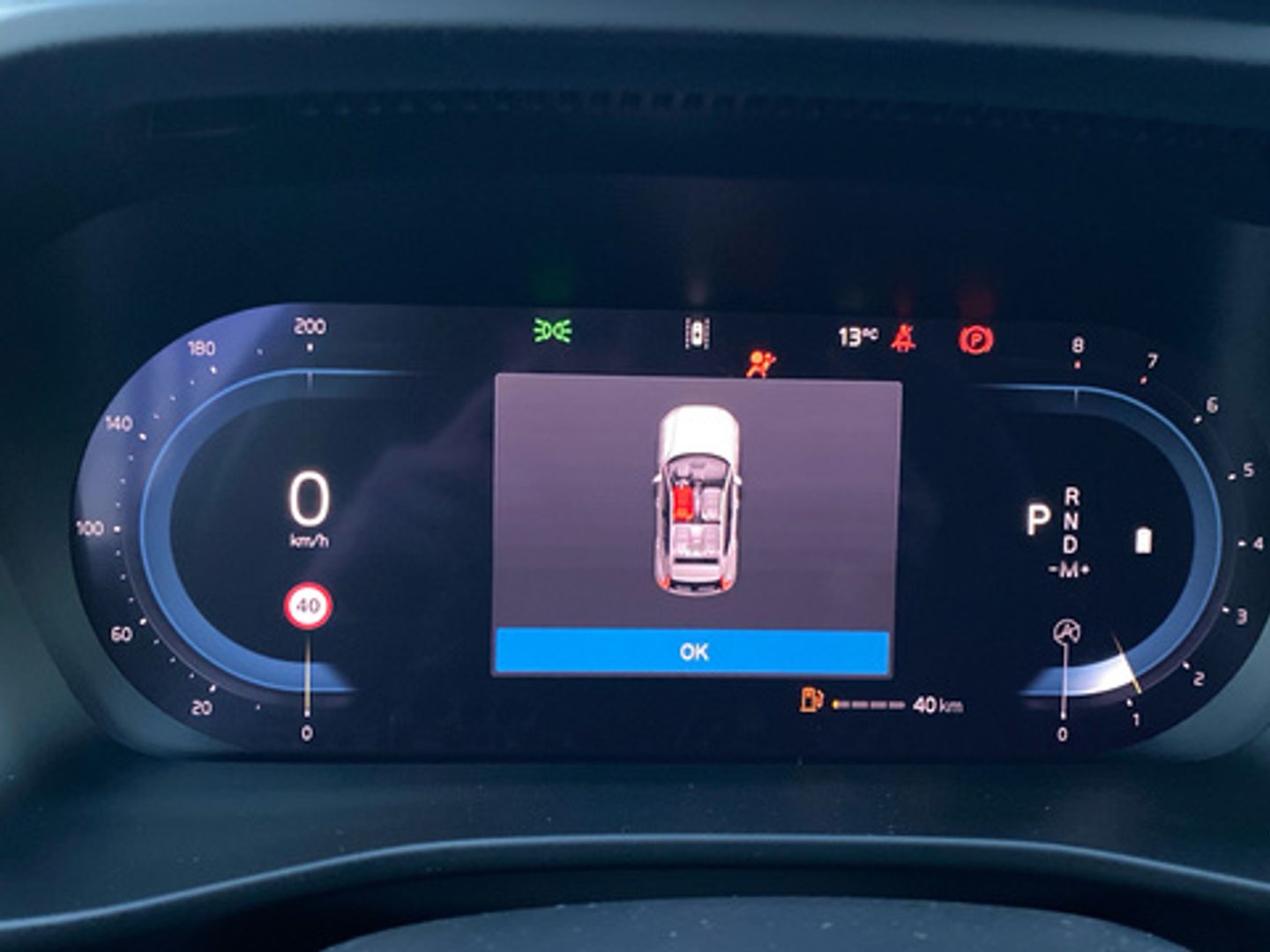 Volvo XC40 B3 G Plus Dark Auto 120 kW (163 CV)