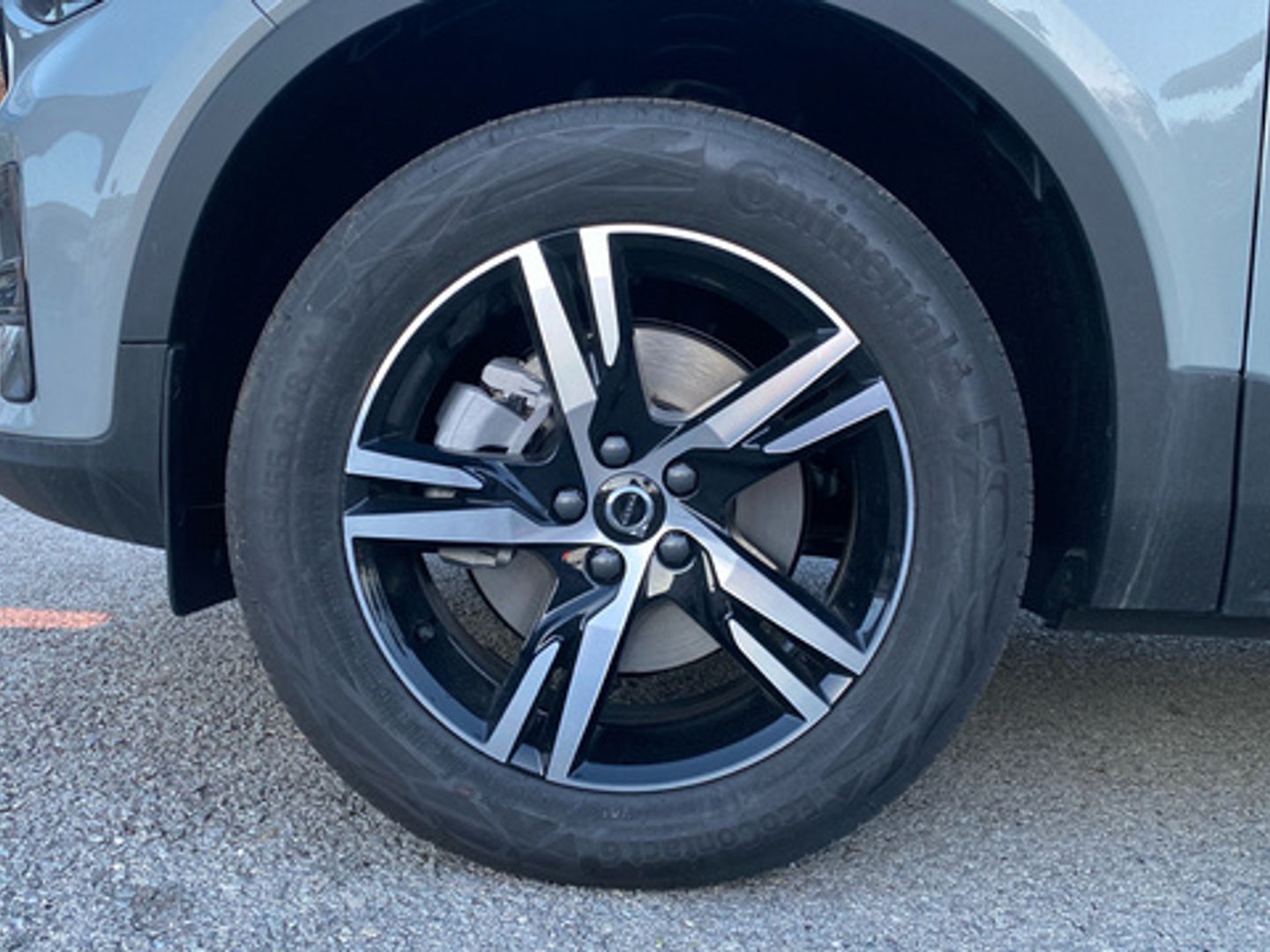 Volvo XC40 B3 G Plus Dark Auto 120 kW (163 CV)