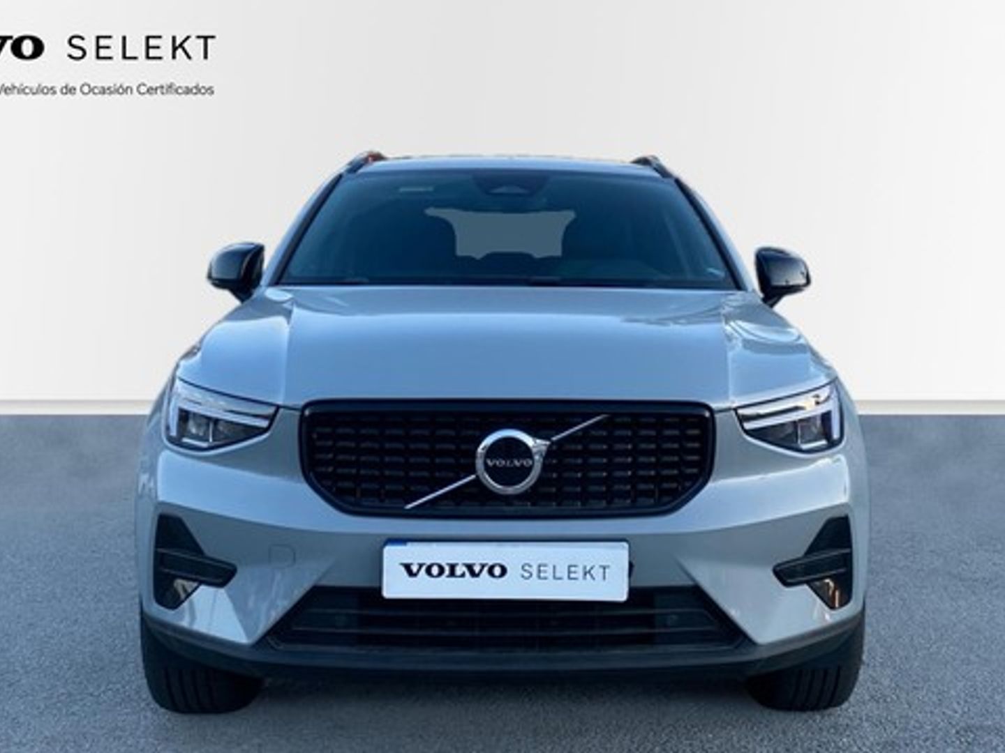 Volvo XC40 B3 G Plus Dark Auto 120 kW (163 CV)