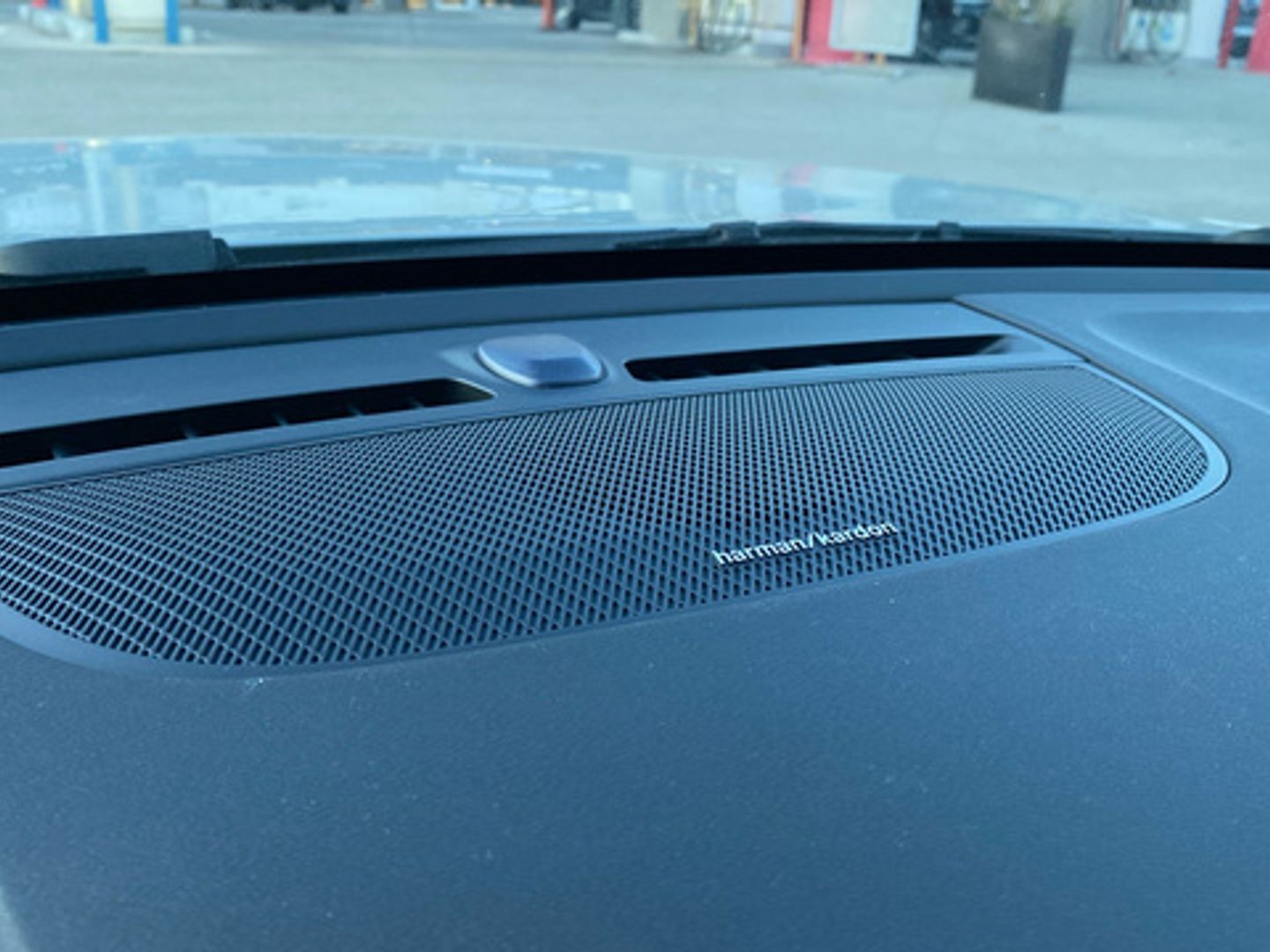 Volvo XC40 B3 G Plus Dark Auto 120 kW (163 CV)