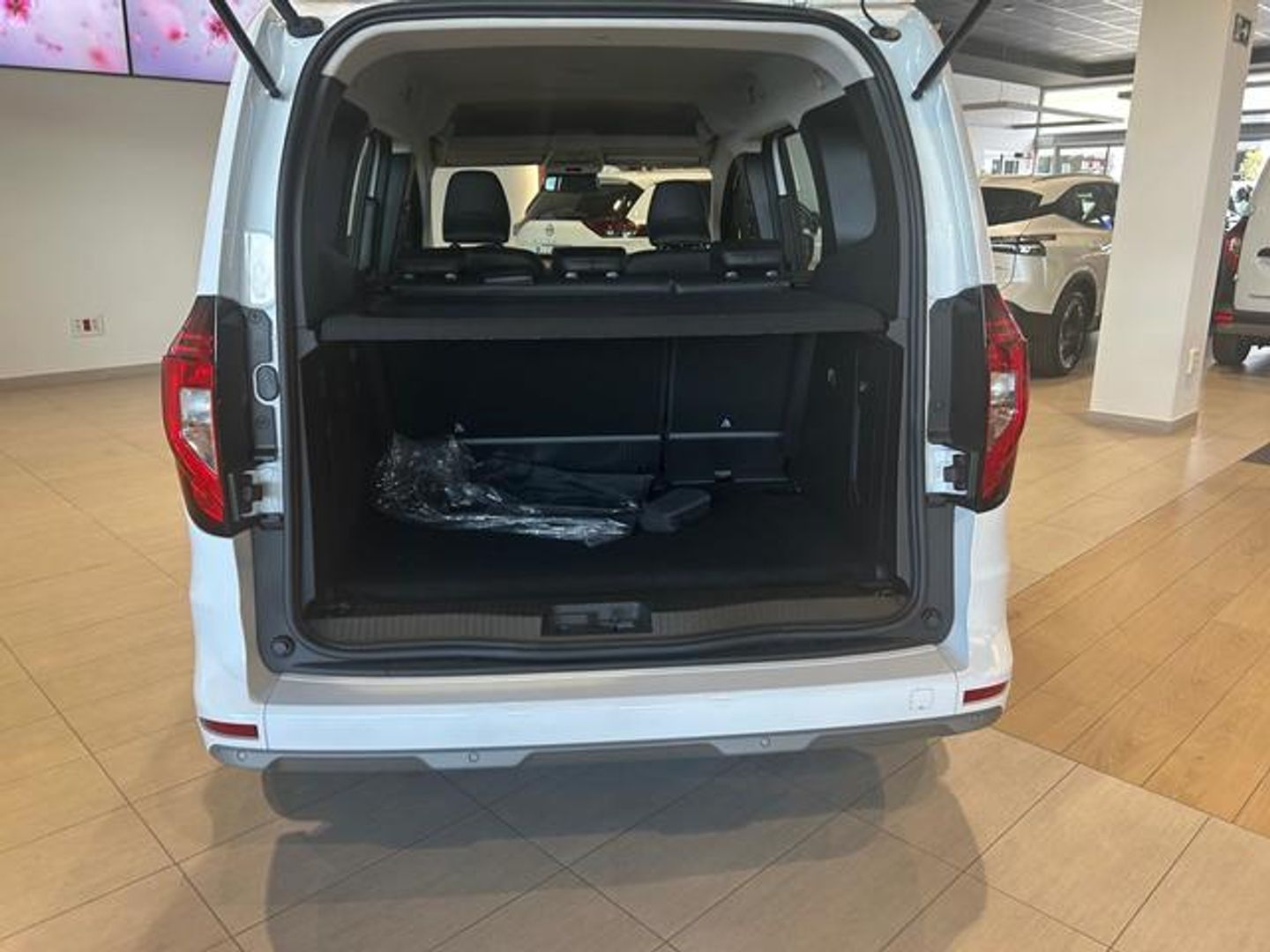 Nissan Townstar 1.3G L1 N-Connecta 96 kW (130 CV)