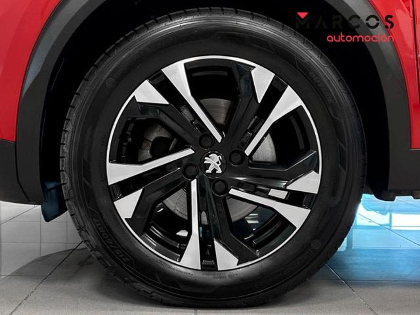 Peugeot 2008 BlueHDi 130 S&S Allure Pack EAT8 96 kW (130 CV)