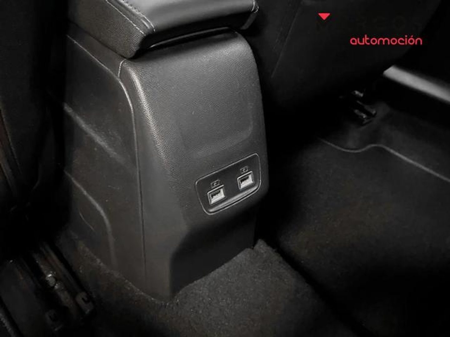Peugeot 2008 BlueHDi 130 S&S Allure Pack EAT8 96 kW (130 CV)