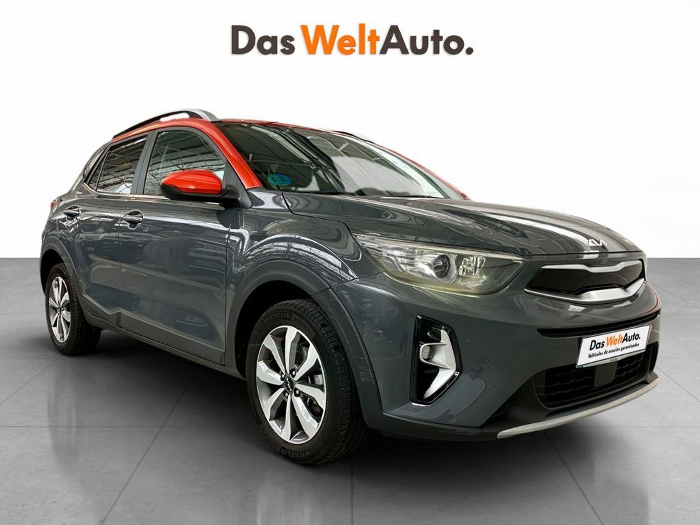 Kia Stonic 1.0 T-GDi MHEV Drive DCT 88 kW (120 CV) Gris Plata SUV