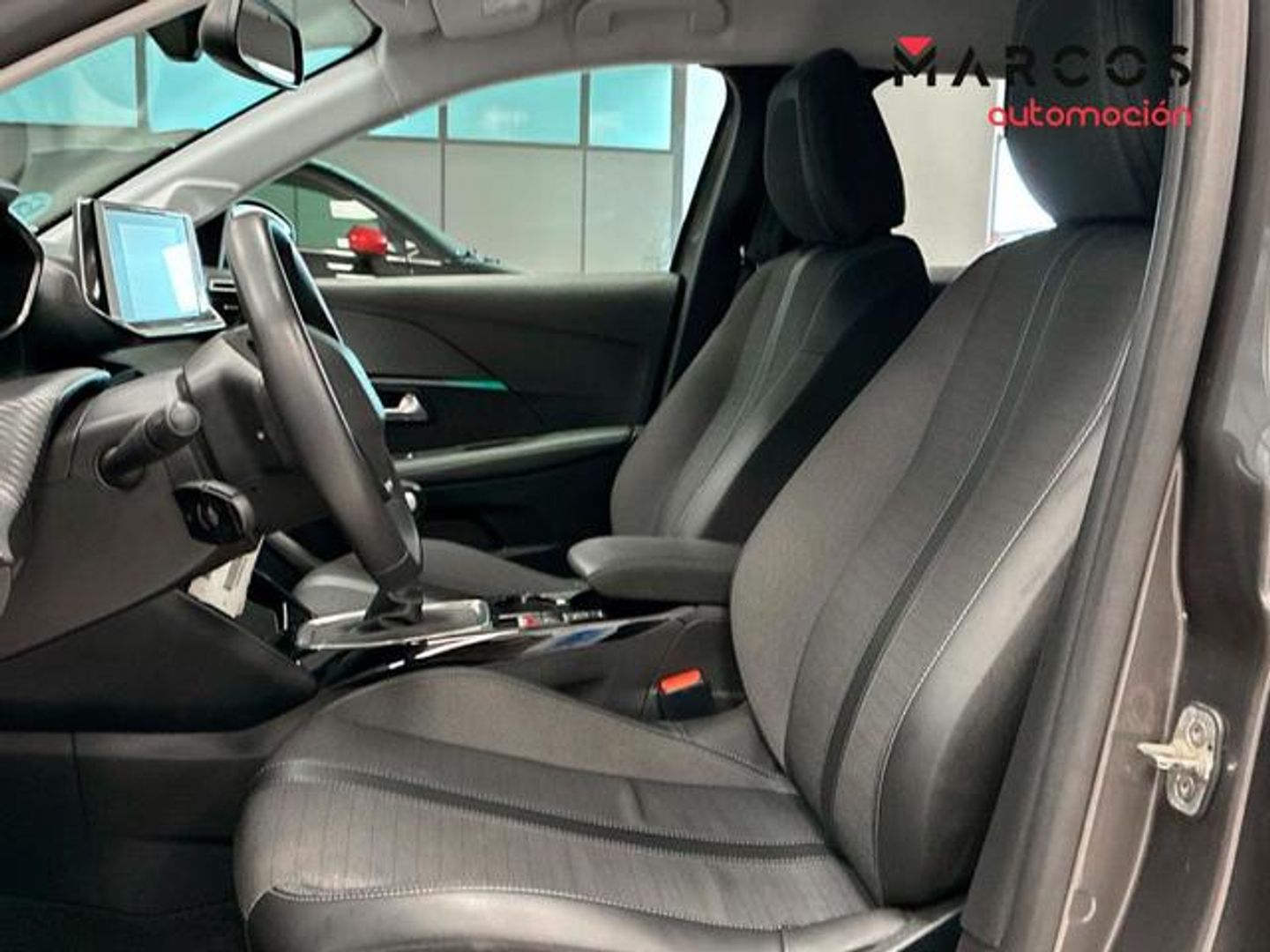 Peugeot 208 PureTech 100 Allure 75 kW (100 CV)