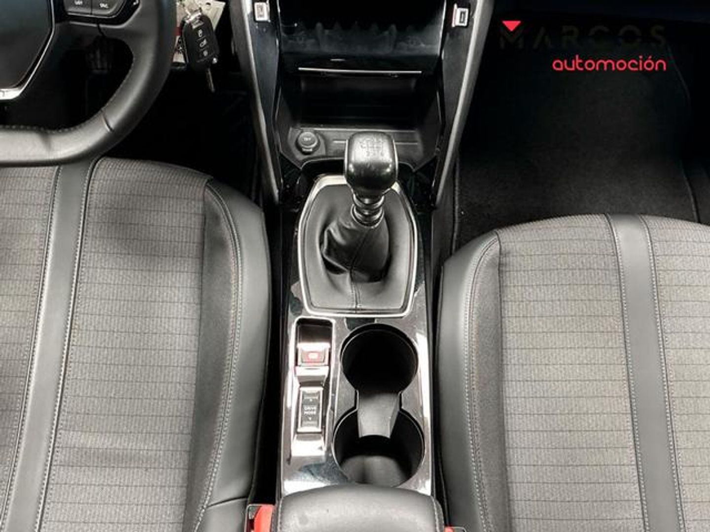 Peugeot 208 PureTech 100 Allure 75 kW (100 CV)