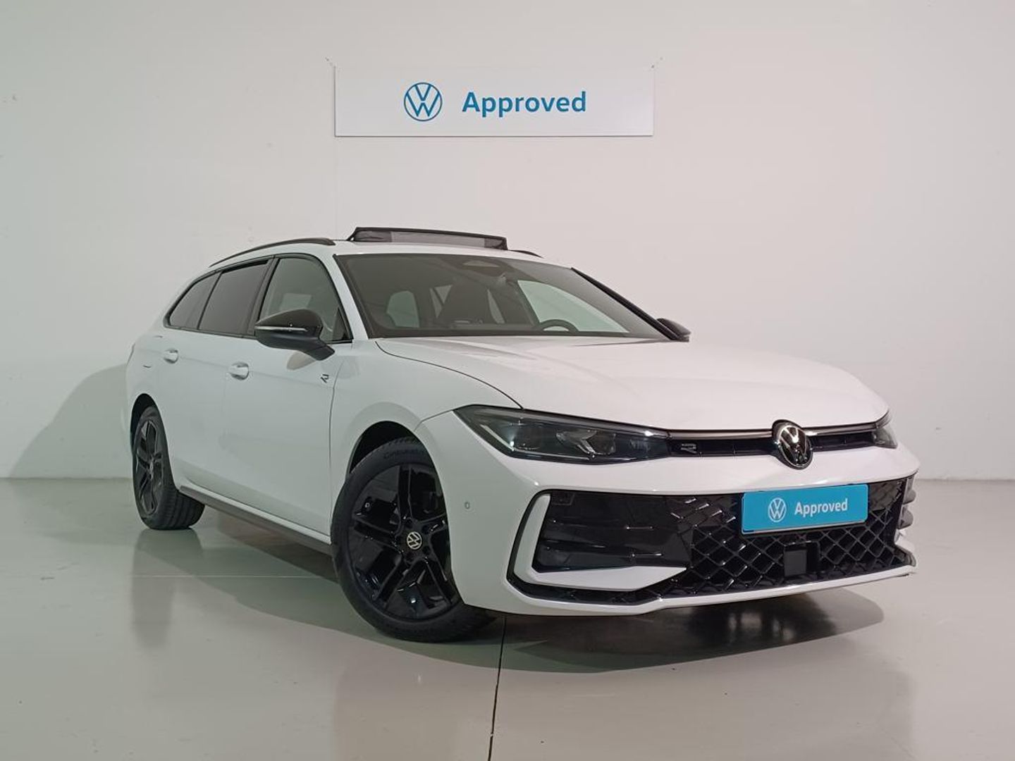 Volkswagen Passat Variant R-Line 1.5 eTSI 110 kW (150 CV) DSG Blanco Familiar