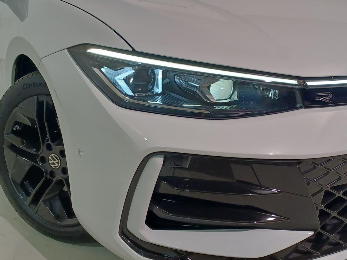 Volkswagen Passat Variant R-Line 1.5 eTSI 110 kW (150 CV) DSG