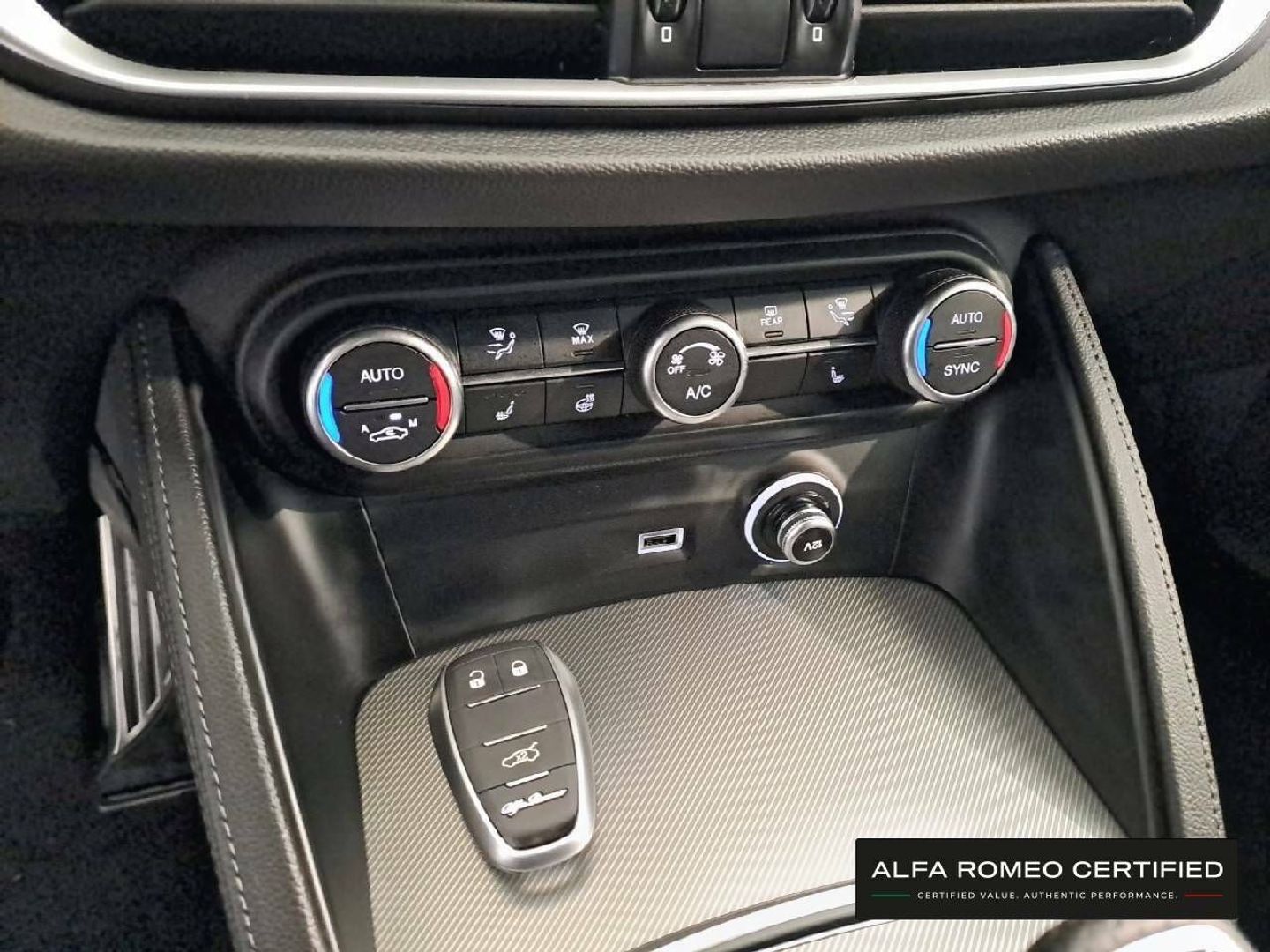 Alfa Romeo Stelvio 2.2 Diesel Tributo Italiano Q4 Auto 154 kW (210 CV)
