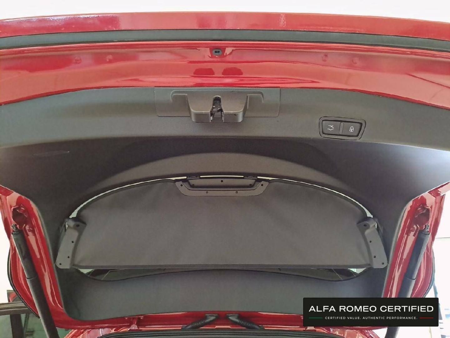Alfa Romeo Stelvio 2.2 Diesel Tributo Italiano Q4 Auto 154 kW (210 CV)