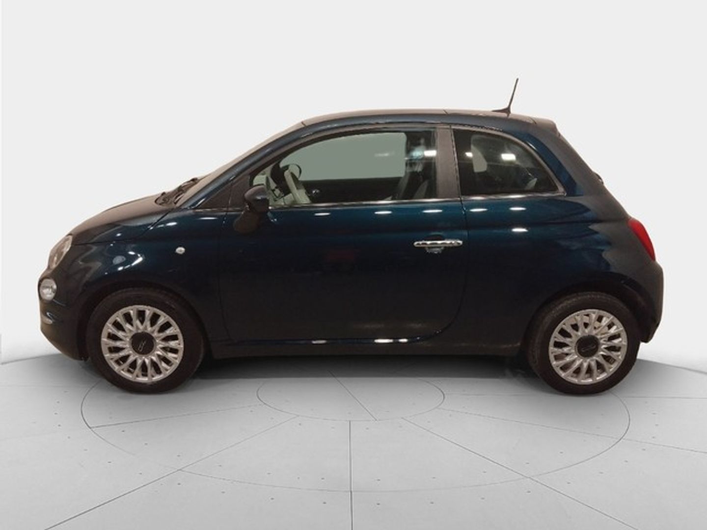 Fiat 500 1.0 Hybrid Dolcevita 51 kW (70 CV)