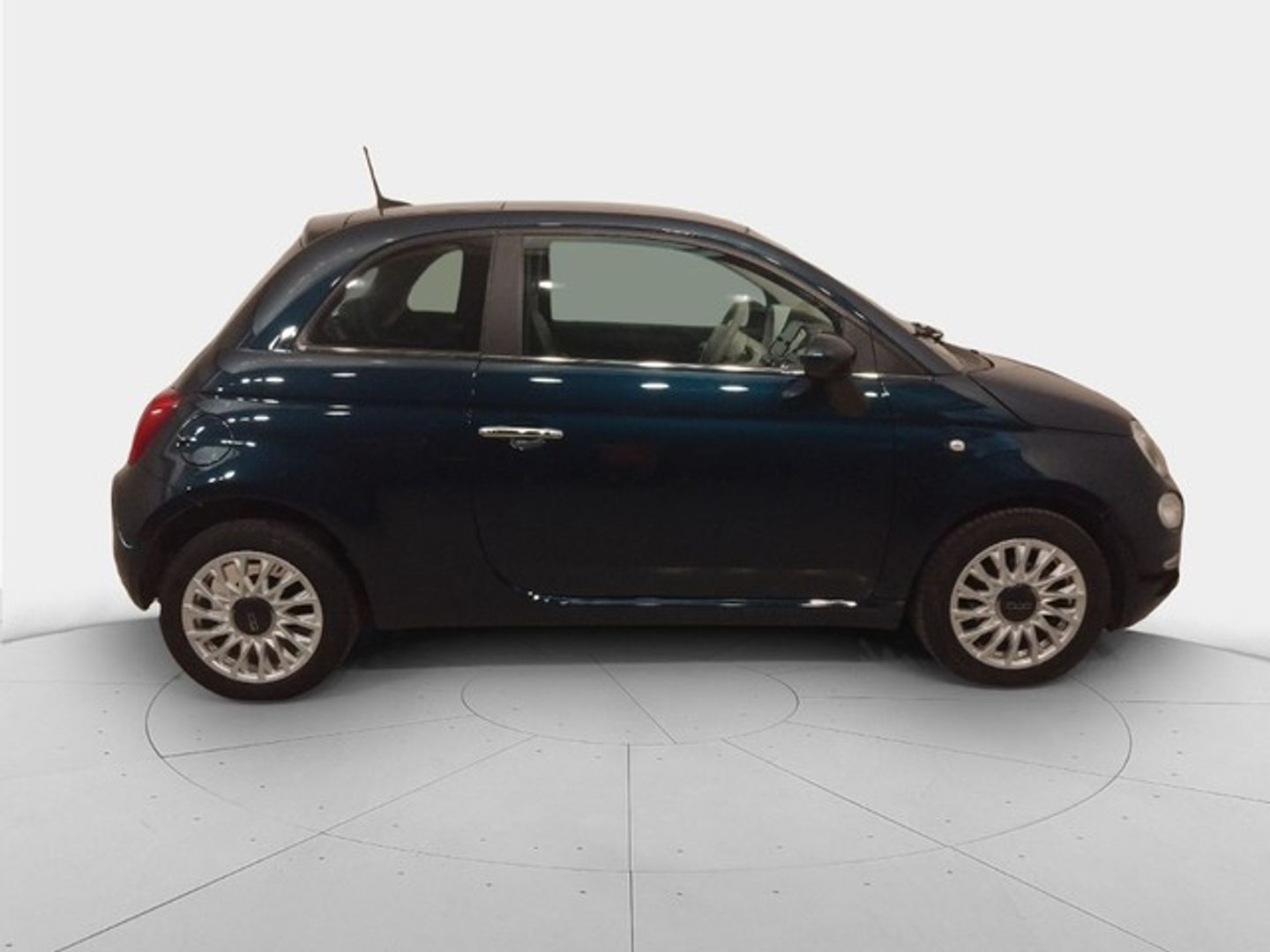 Fiat 500 1.0 Hybrid Dolcevita 51 kW (70 CV)
