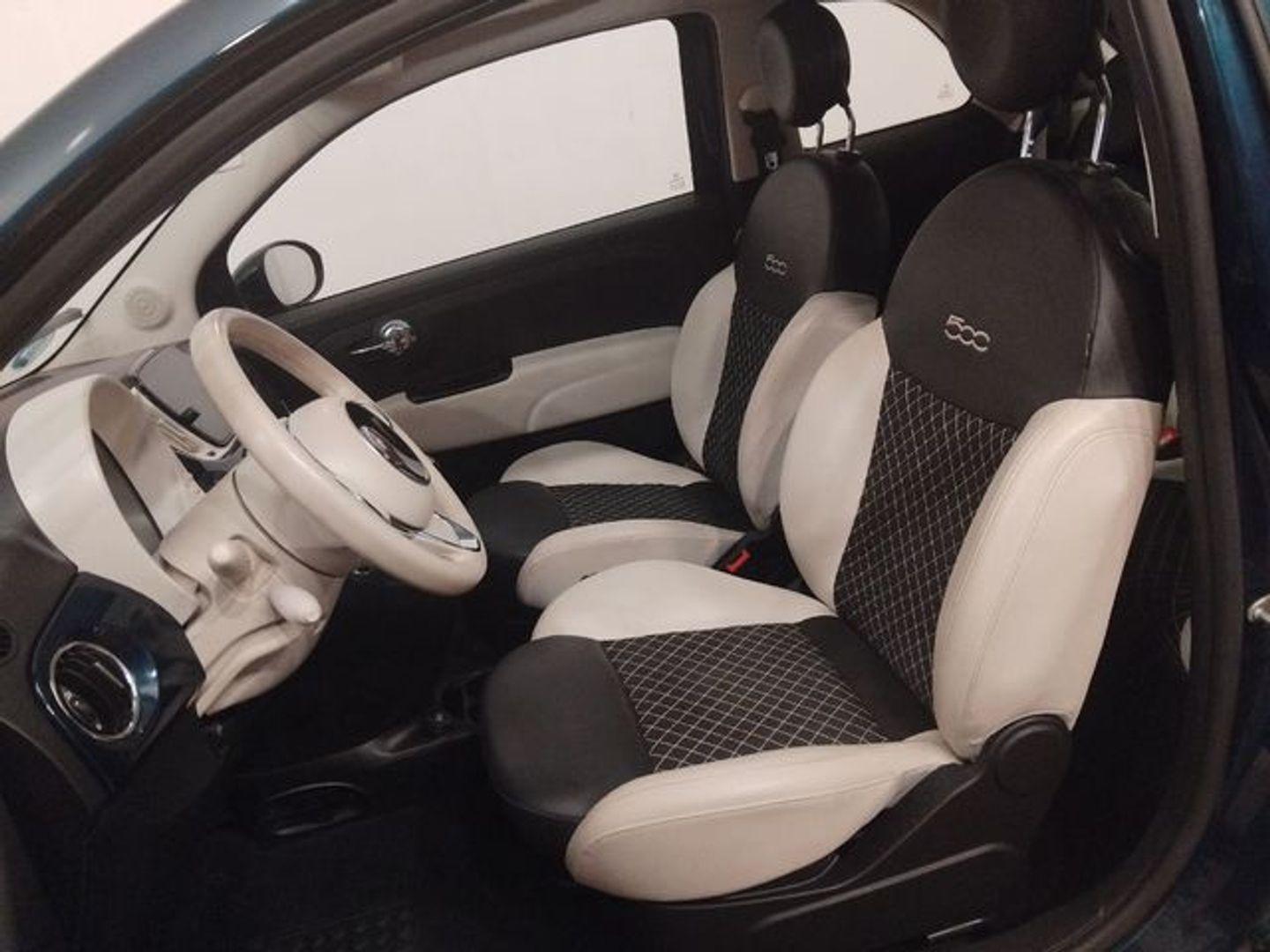 Fiat 500 1.0 Hybrid Dolcevita 51 kW (70 CV)