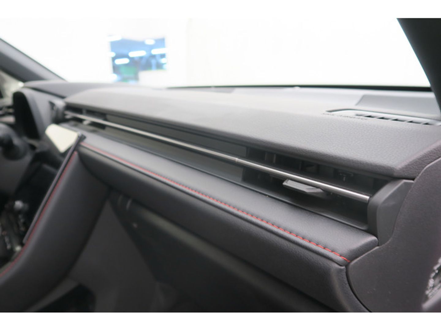 Lexus LBX 1.5 HEV Elegant Plus Black 100 kW (136 CV)