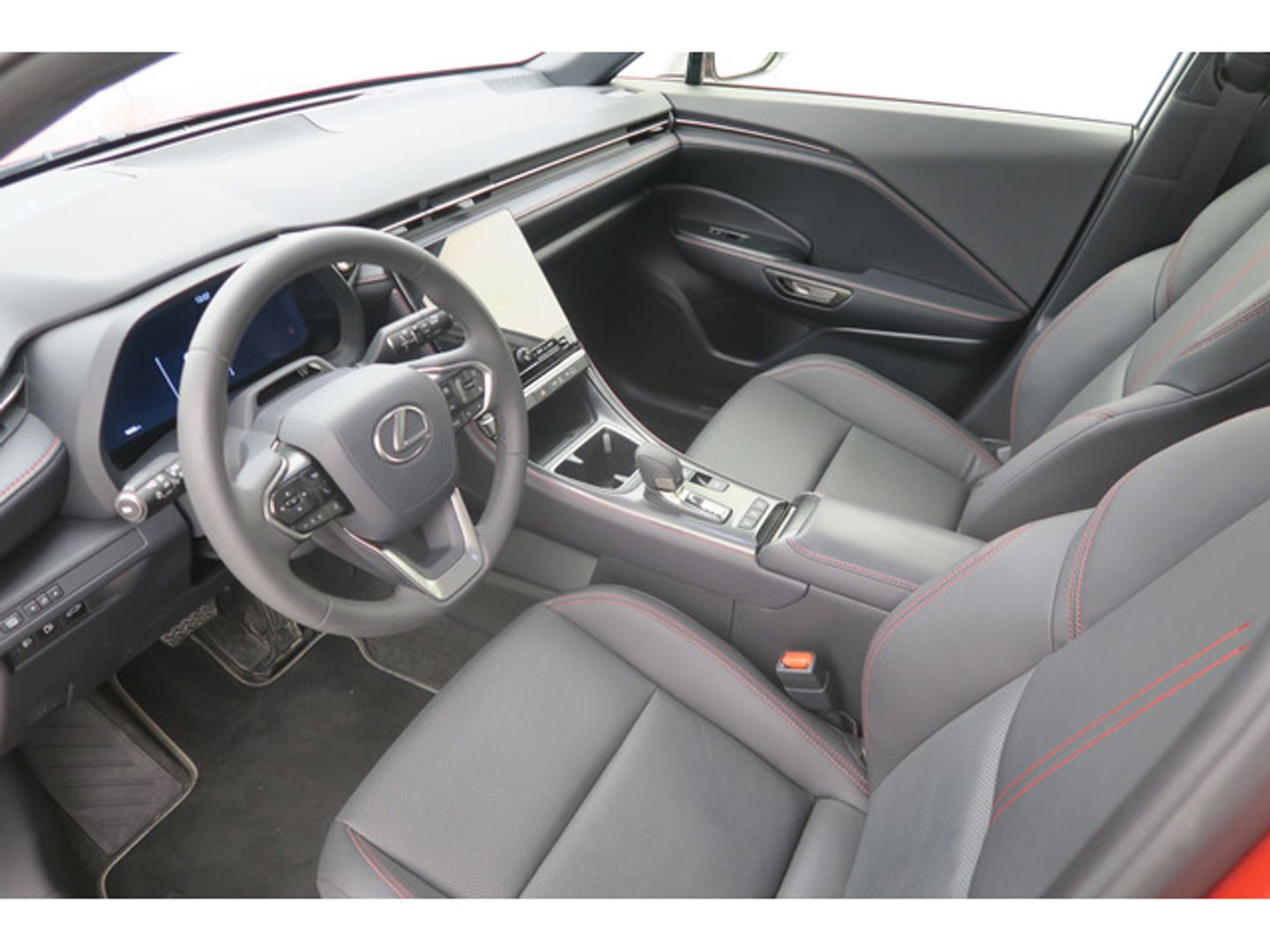 Lexus LBX 1.5 HEV Elegant Plus Black 100 kW (136 CV)