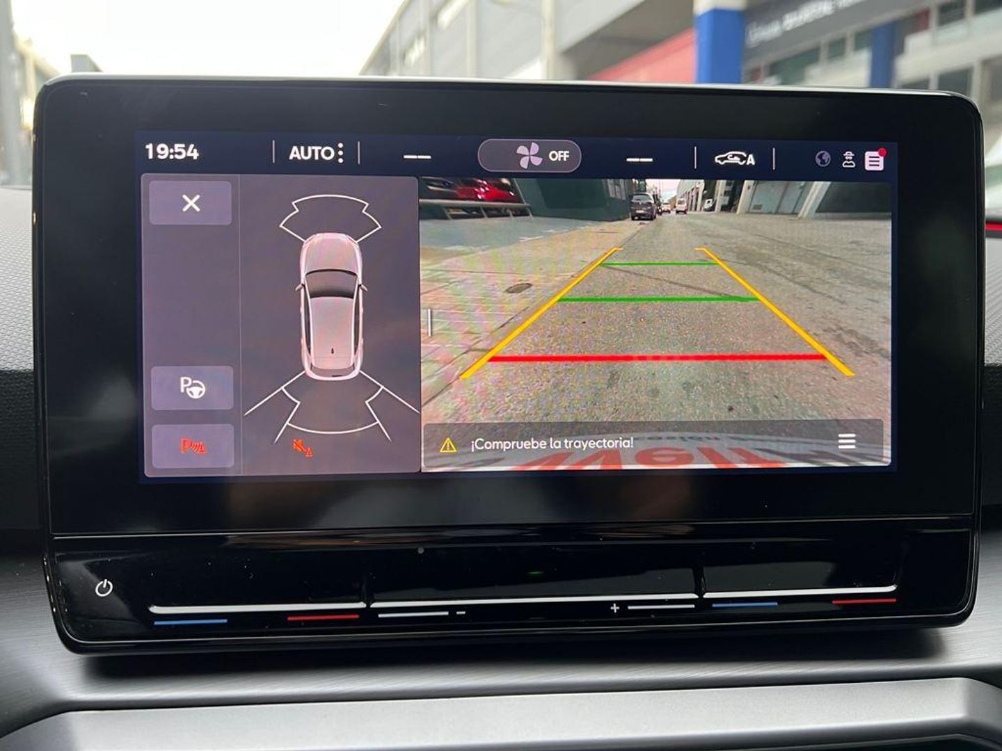 SEAT León 1.5 eTSI S&S FR Go L DSG 110 kW (150 CV)
