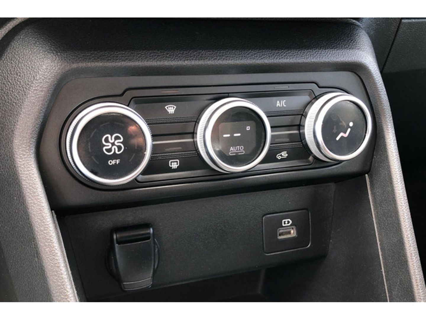 Dacia Sandero Comfort TCe 66 kW (90 CV)