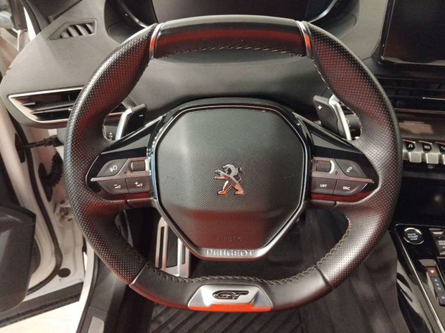 Peugeot 3008 PureTech 130 S&S GT EAT8 96 kW (130 CV)