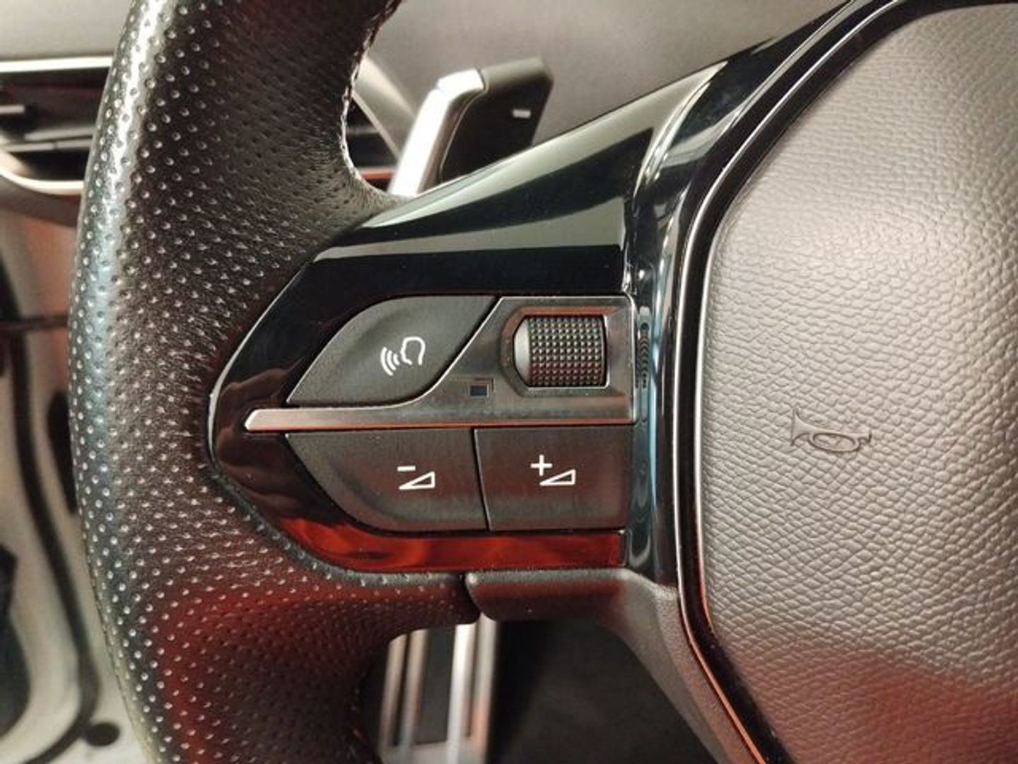 Peugeot 3008 PureTech 130 S&S GT EAT8 96 kW (130 CV)