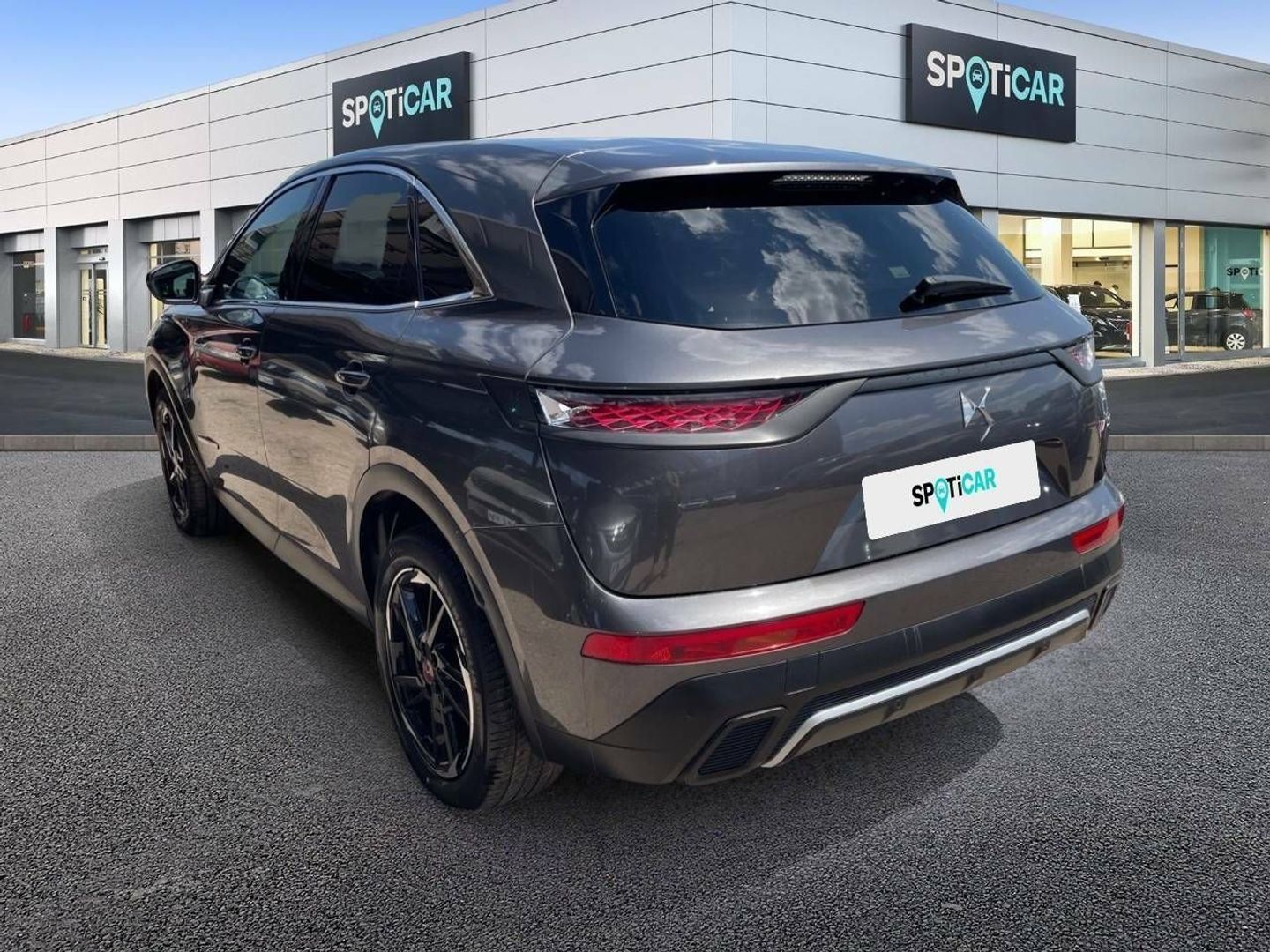 DS DS7 Crossback BlueHDi 130 DE Performance Line AT 96 kW (130 CV)