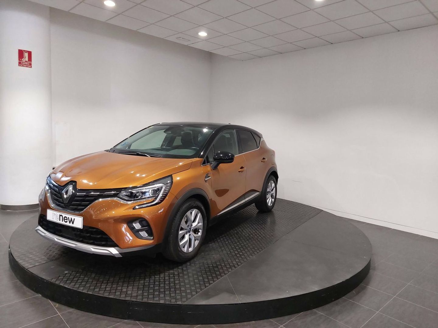 Renault Captur Zen E-TECH Híbrido enchufable 118 kW (160 CV) Naranja SUV