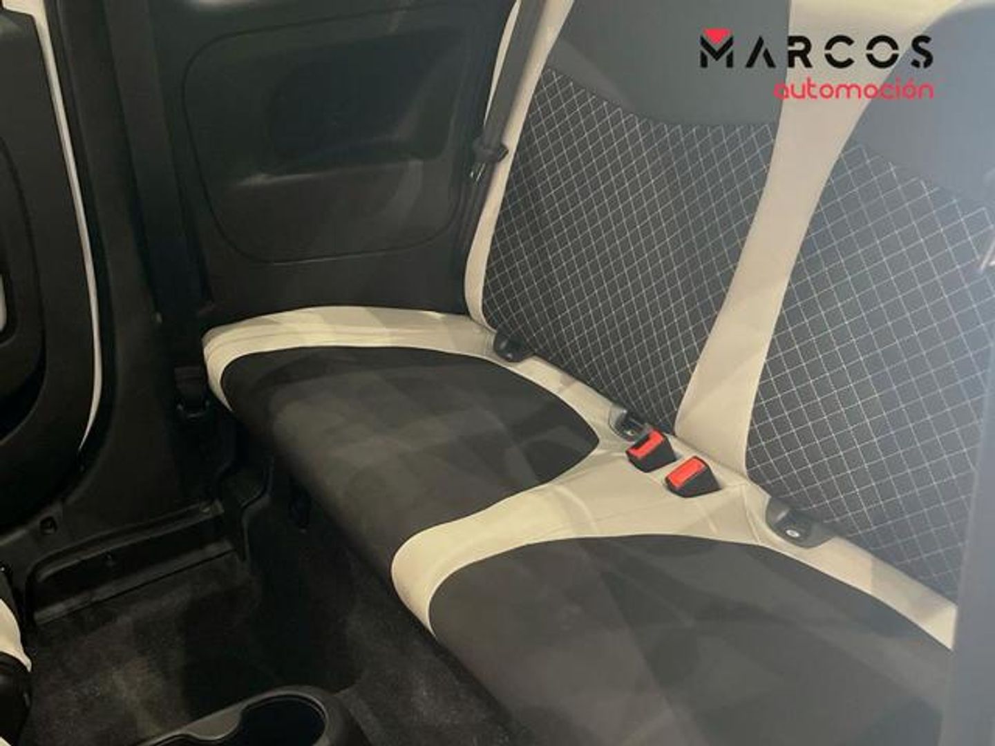 Fiat 500 1.0 Hybrid Dolcevita 51 kW (70 CV)