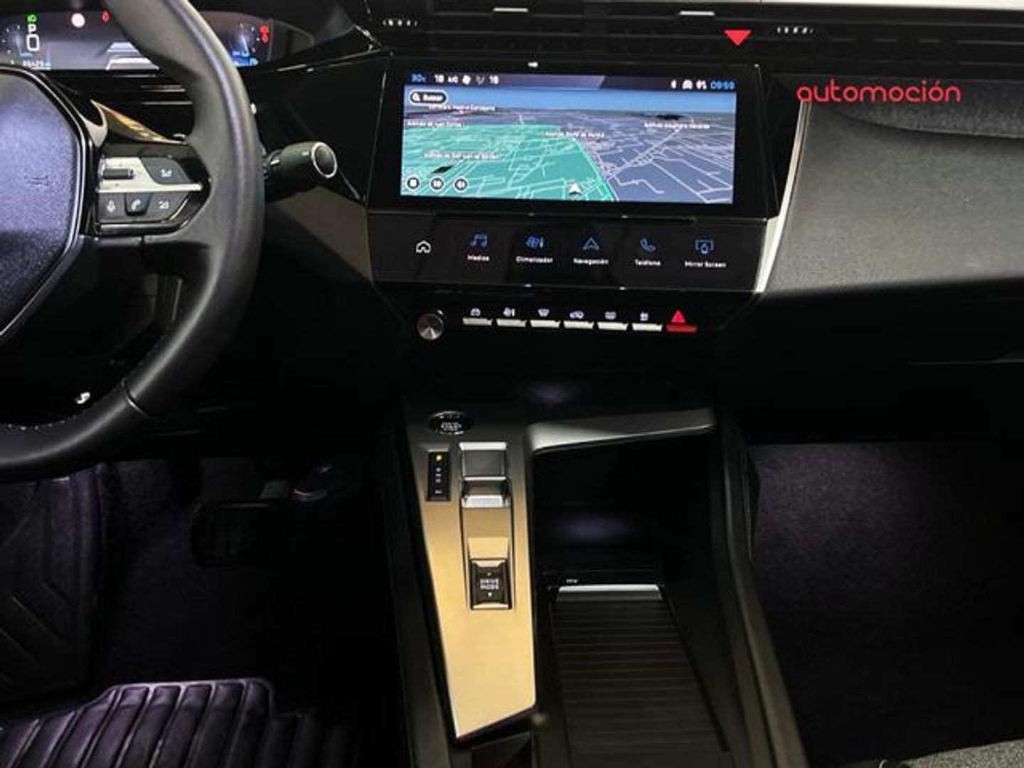 Peugeot 408 Puretech 130 Allure EAT8 96 kW (130 CV)
