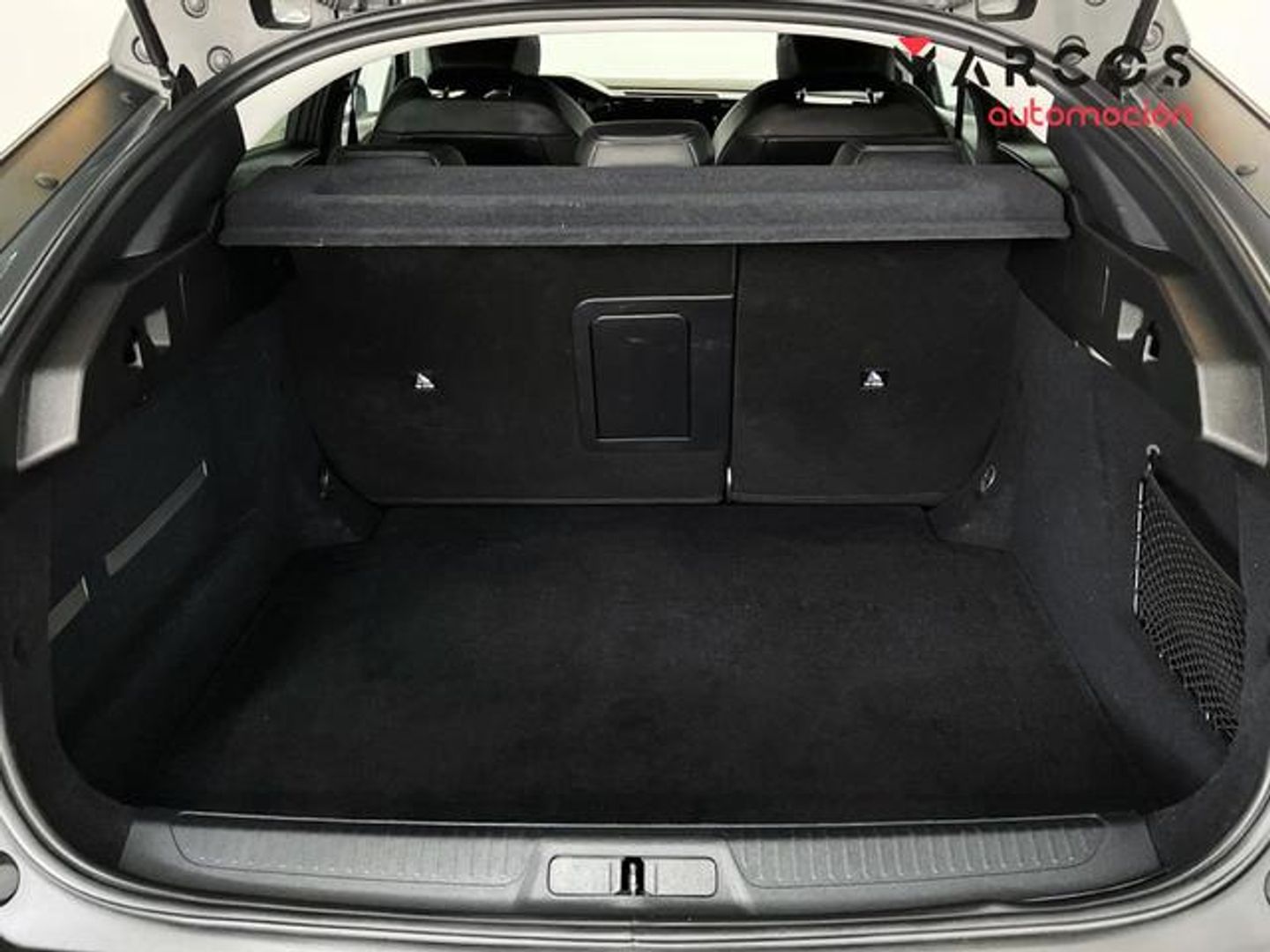 Peugeot 408 Puretech 130 Allure EAT8 96 kW (130 CV)