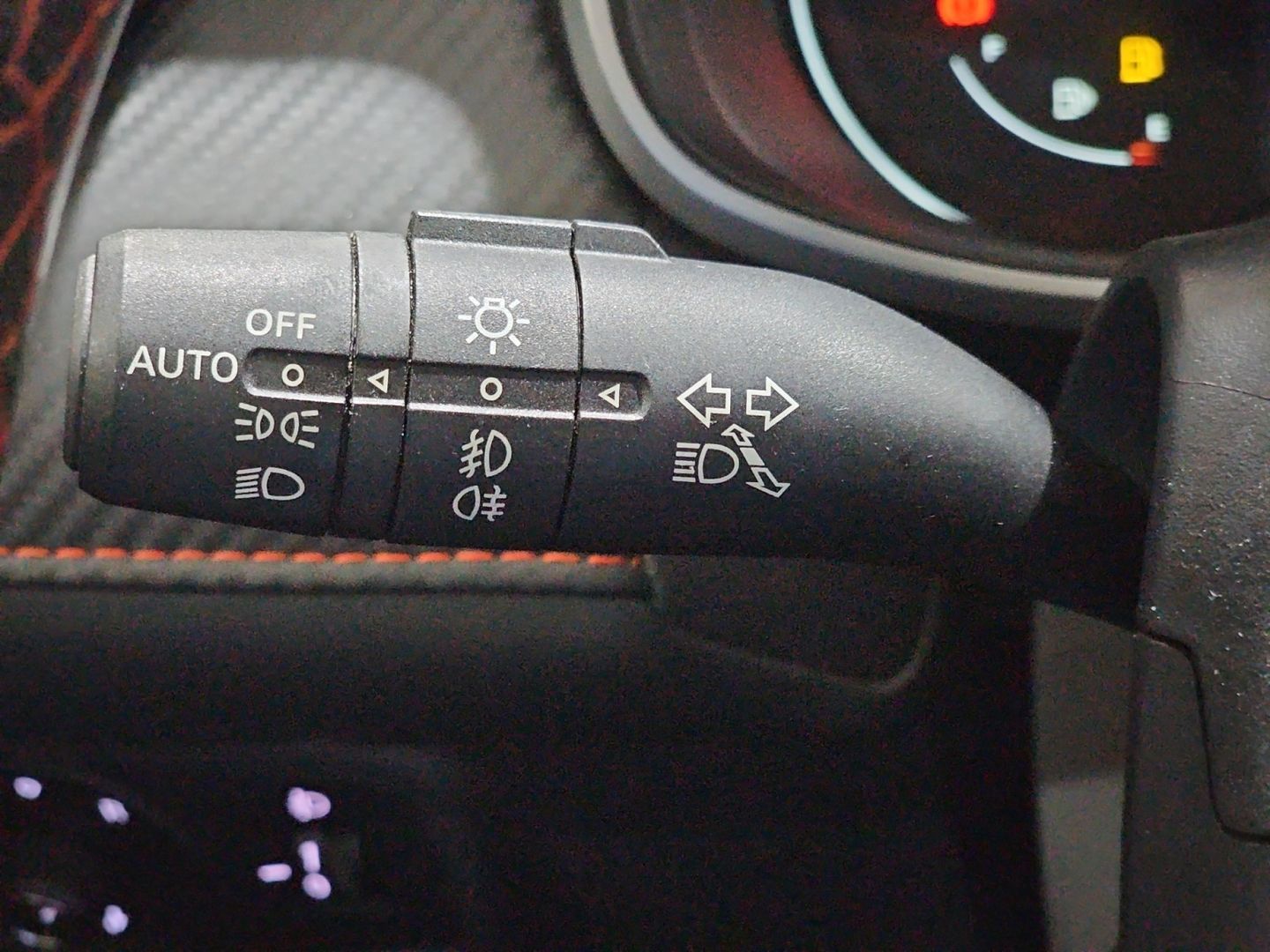 MG ZS 1.5 Luxury 78 kW (106 CV)