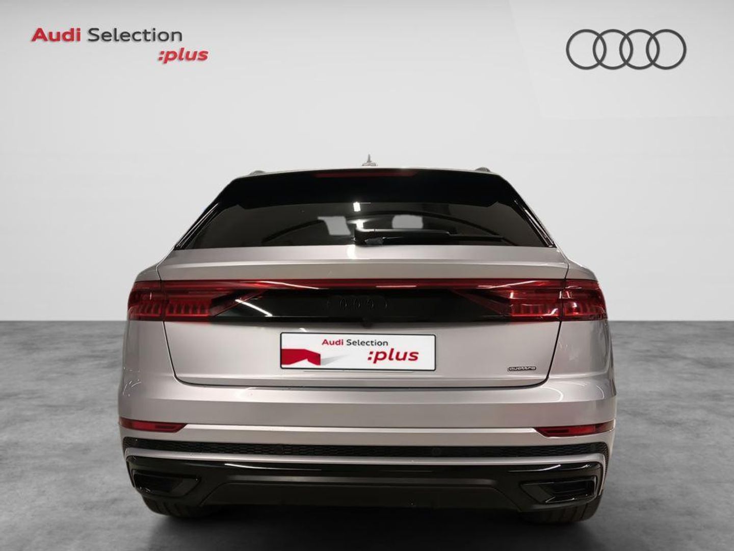 Audi Q8 Black Line Plus 50 TDI quattro 210 kW (286 CV) tiptronic Gris Plata All Terrain / Pick-up