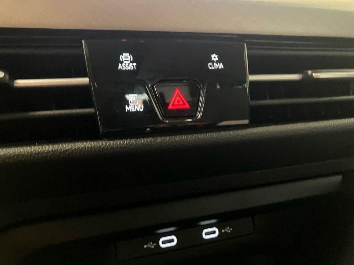 Volkswagen Golf Life 1.5 eTSI 96 kW (130 CV) DSG
