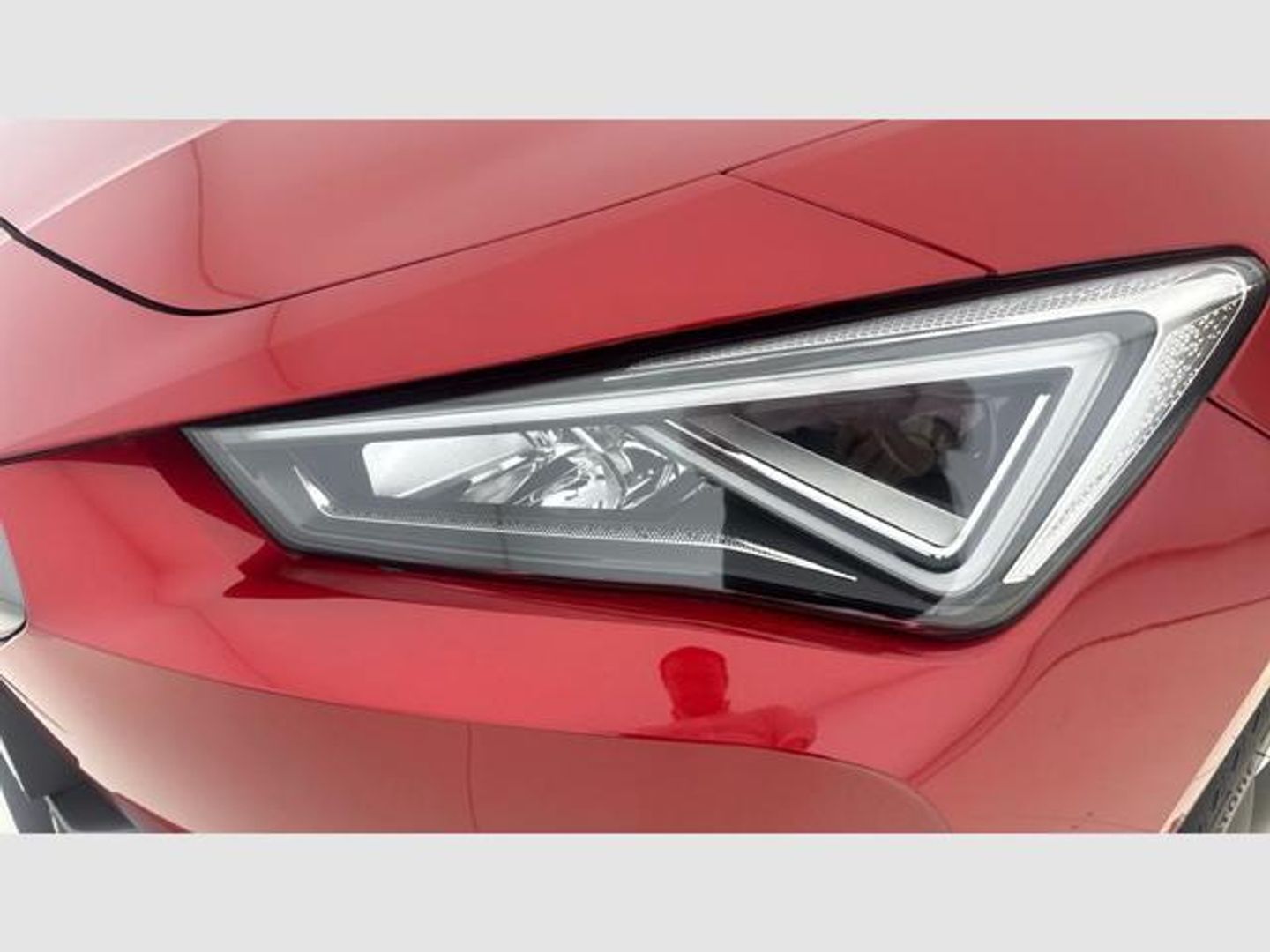 CUPRA León 1.5 eTSI DSG 110 kW (150 CV)