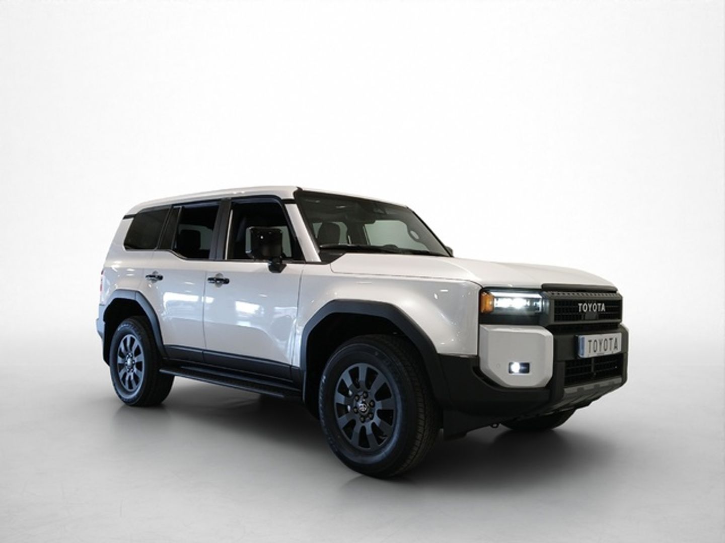 Toyota Land Cruiser 2.8 D-4D VX Auto 150 kW (204 CV) Blanco All Terrain / Pick-up