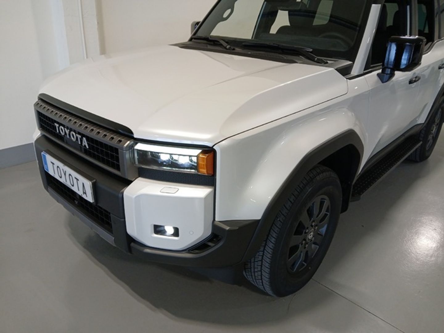 Toyota Land Cruiser 2.8 D-4D VX Auto 150 kW (204 CV)