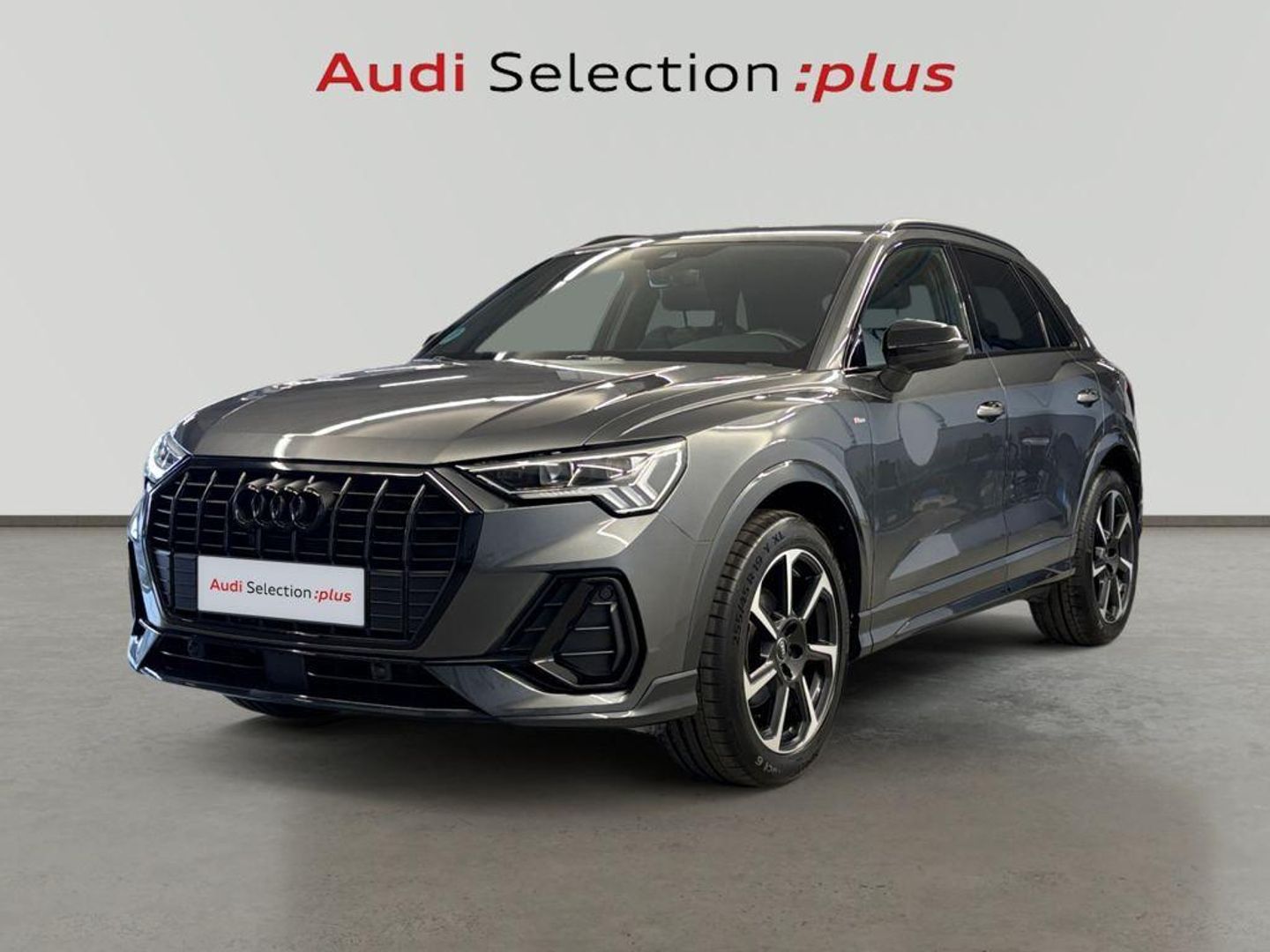 Audi Q3 Black line 35 TFSI 110 kW (150 CV) S tronic Gris SUV