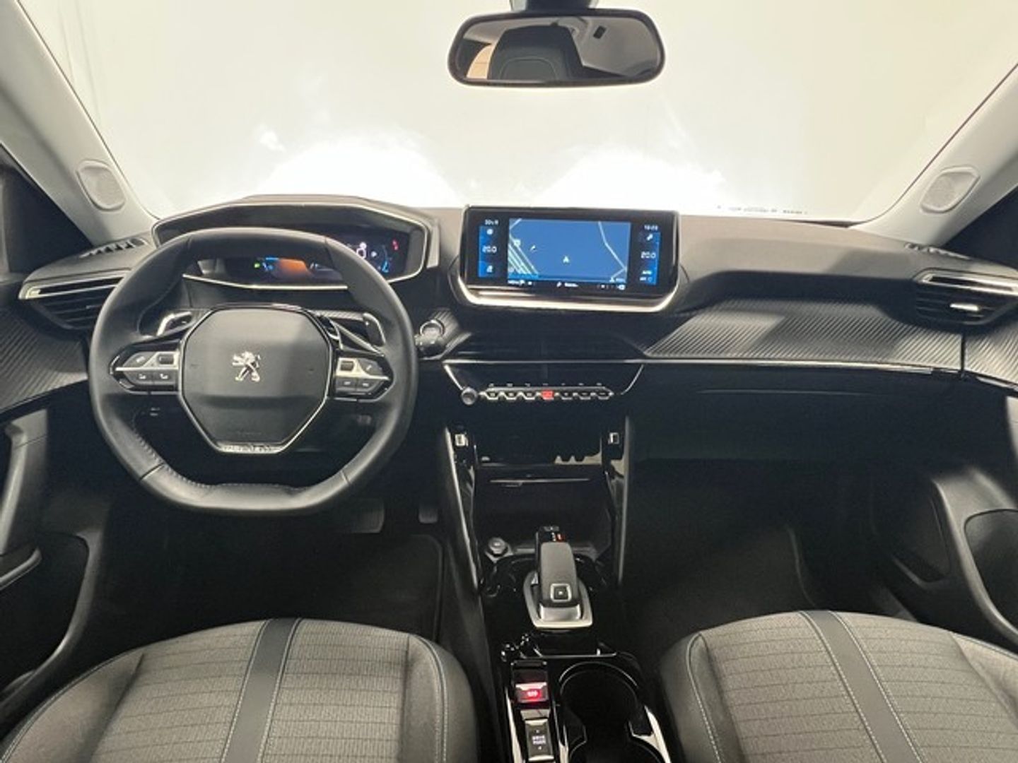 Peugeot 2008 PureTech 130 S&S Allure Pack EAT8 96 kW (130 CV)