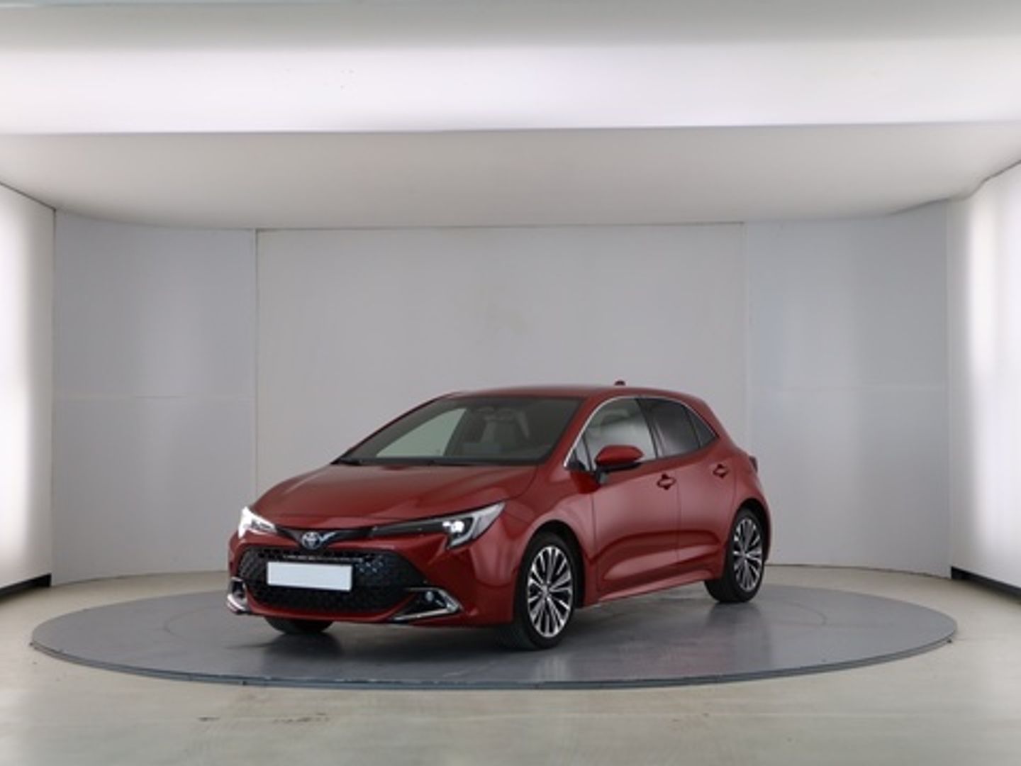 Toyota Corolla 140H Style Edition 103 kW (140 CV) Rojo Sedan