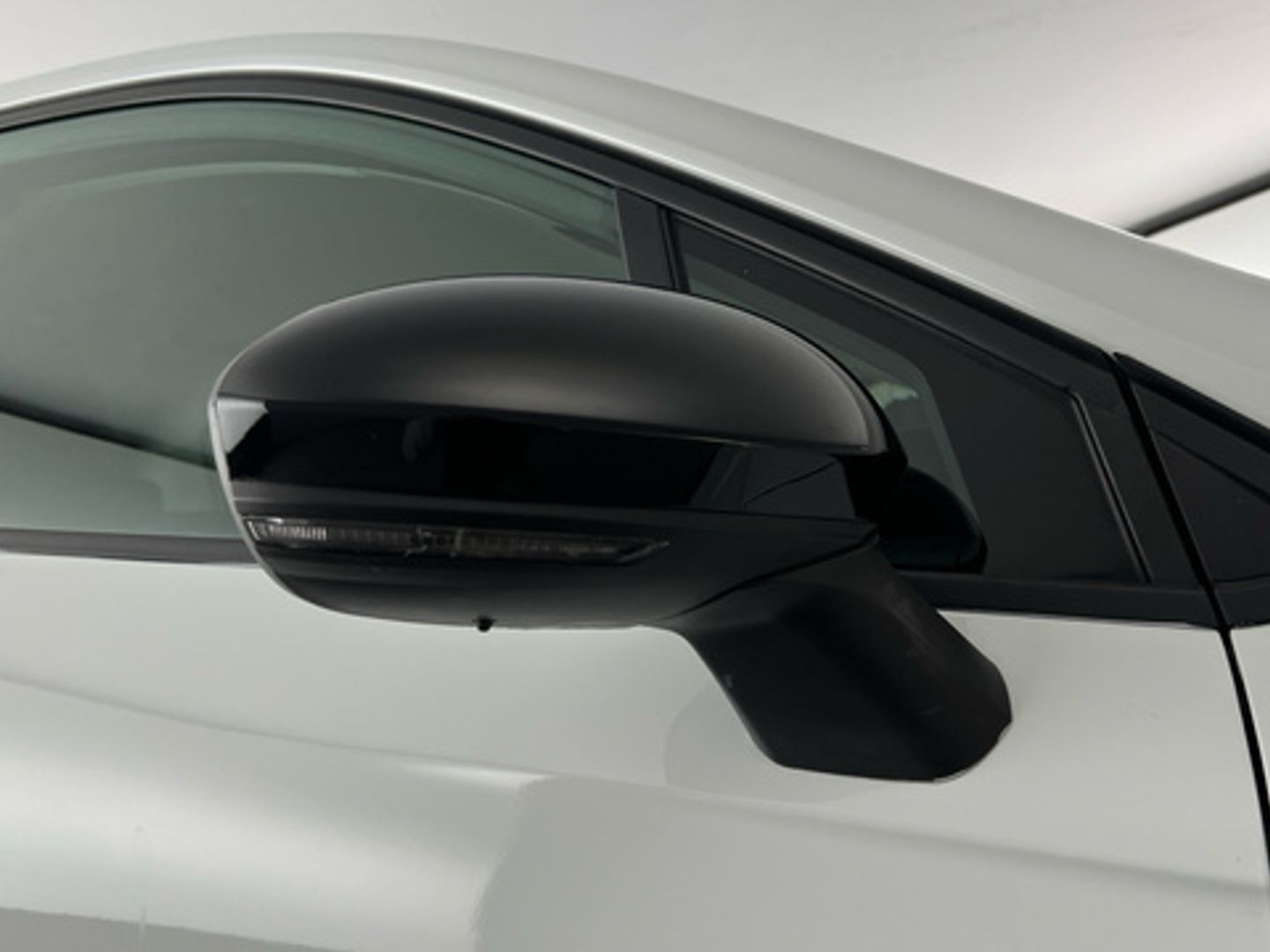 Renault Clio Equilibre Blue dCi 74 kW (100 CV)