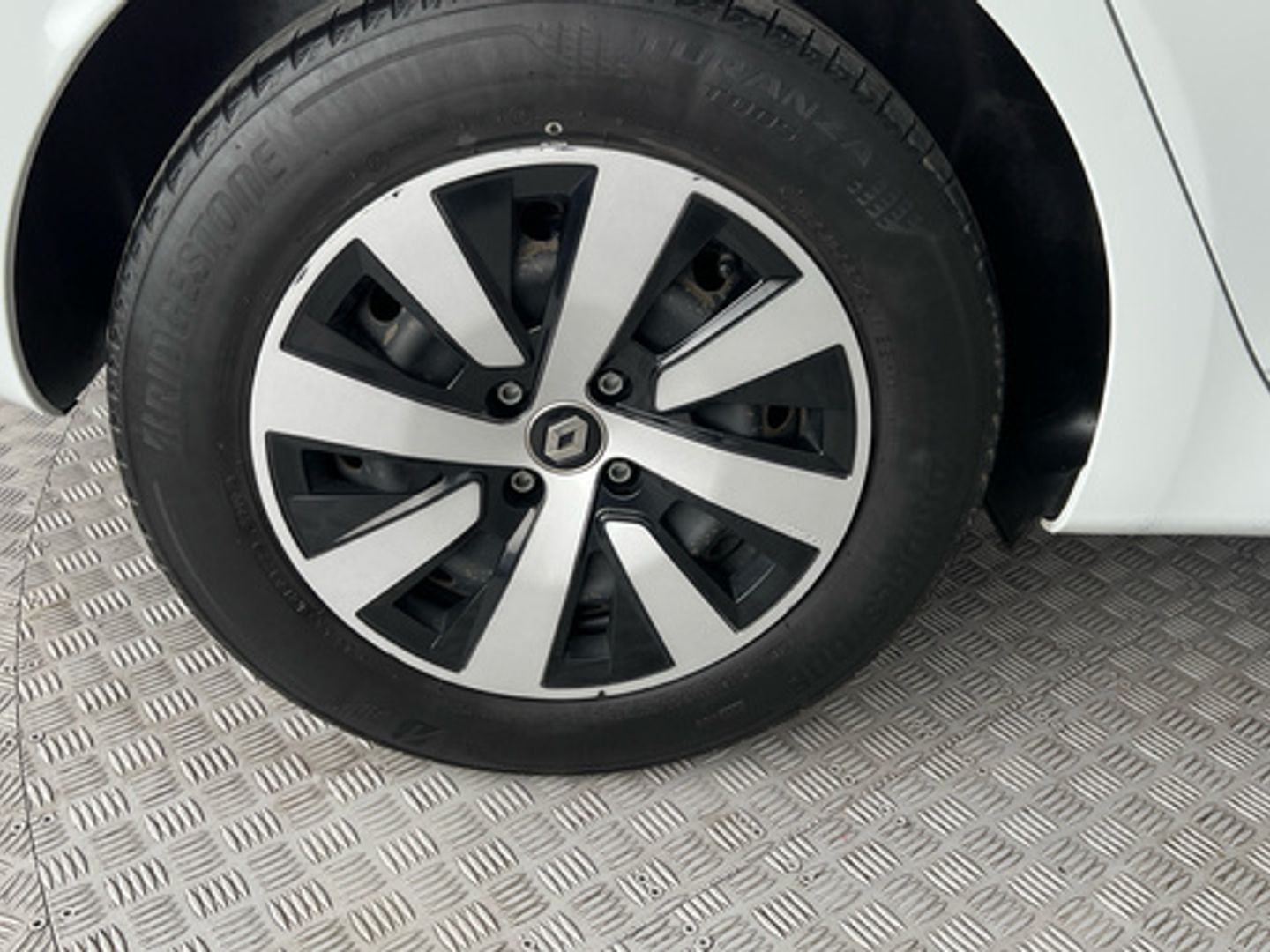 Renault Clio Equilibre Blue dCi 74 kW (100 CV)