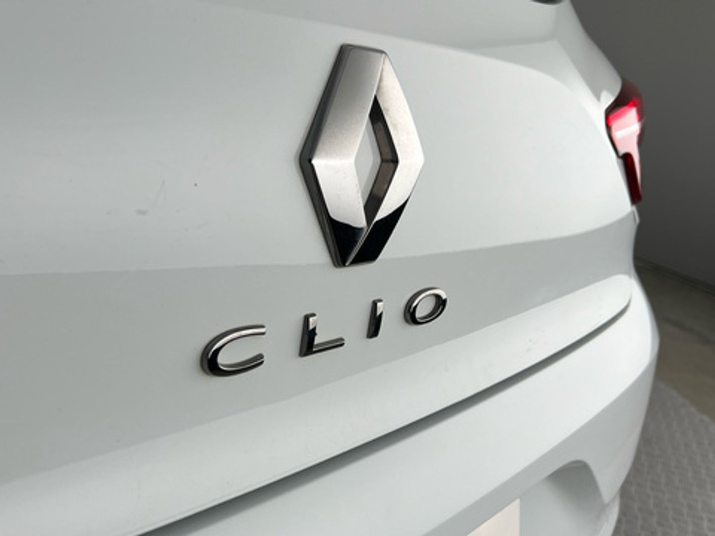Renault Clio Equilibre Blue dCi 74 kW (100 CV)