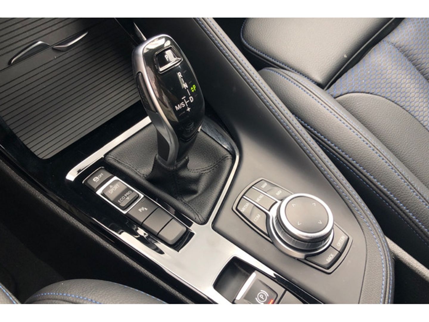 BMW X2 sDrive18d Business 110 kW (150 CV)