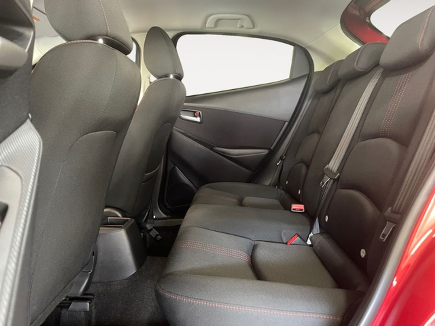 Mazda Mazda 2 1.5 G e-SKYACTIV Homura Aka 66 kW (90 CV)