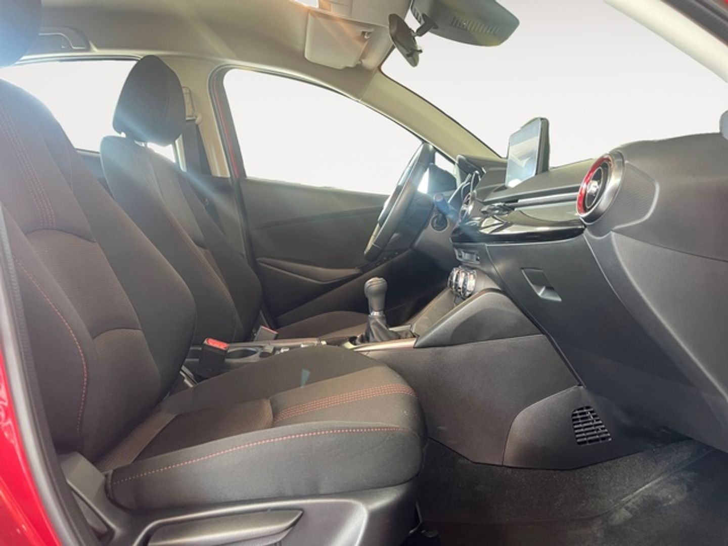 Mazda Mazda 2 1.5 G e-SKYACTIV Homura Aka 66 kW (90 CV)